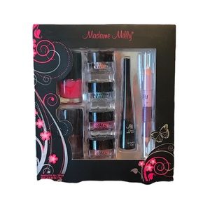🎉3 for $20🎉 NWT Madame Milly makeup boxed gift set